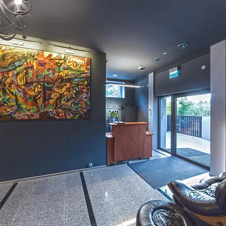 Art Korab Oda ve Kahvaltı 4*