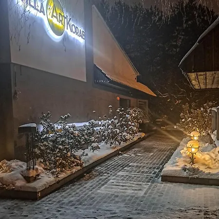 Oda ve Kahvaltı Art Korab 4*