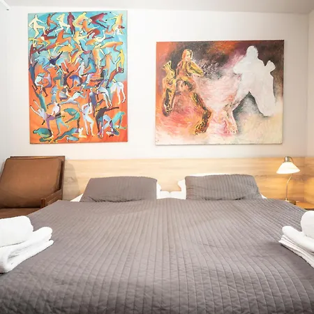 Oda ve Kahvaltı Art Korab