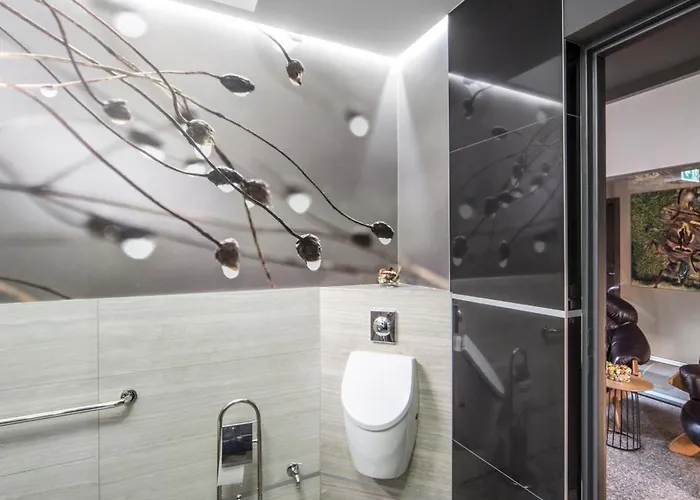 Art Korab לינה וארוחת בוקר